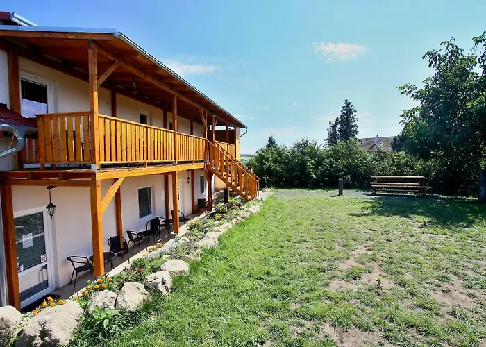 Gasthuis U Vinice 3*